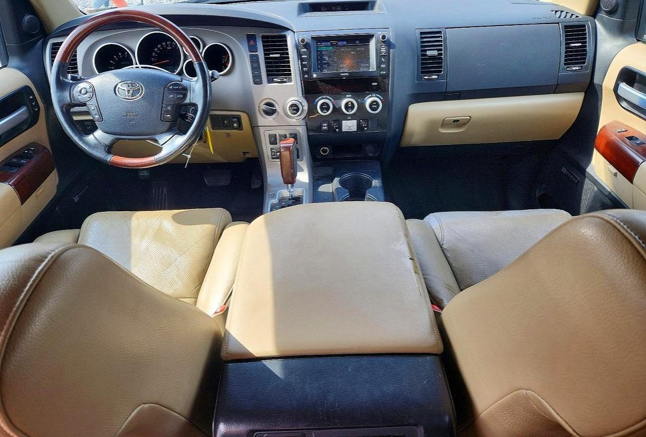 Toyota Sequoia Platinum