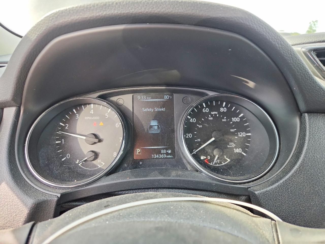Nissan Rogue S