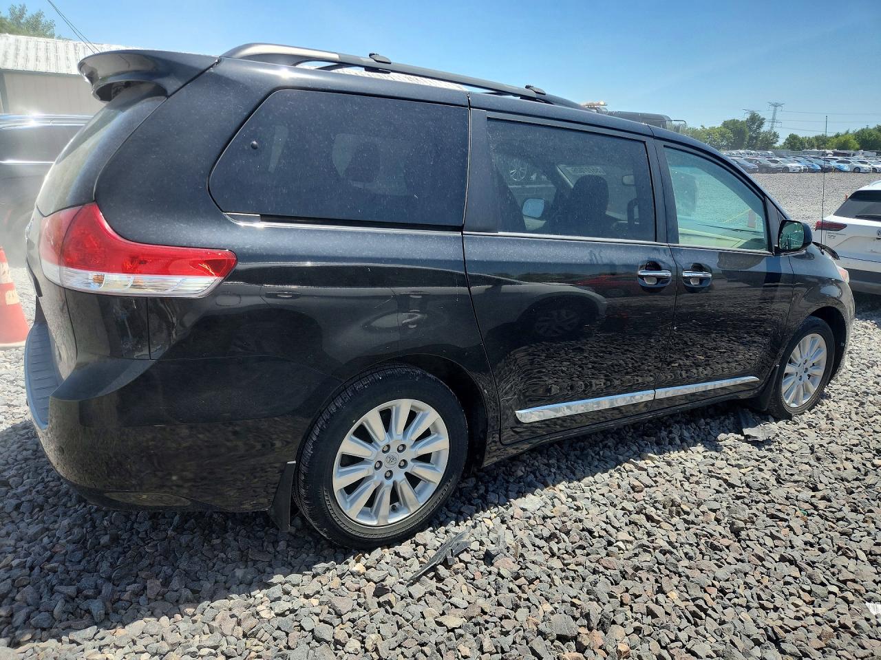 Toyota Sienna Xle 7-passenger