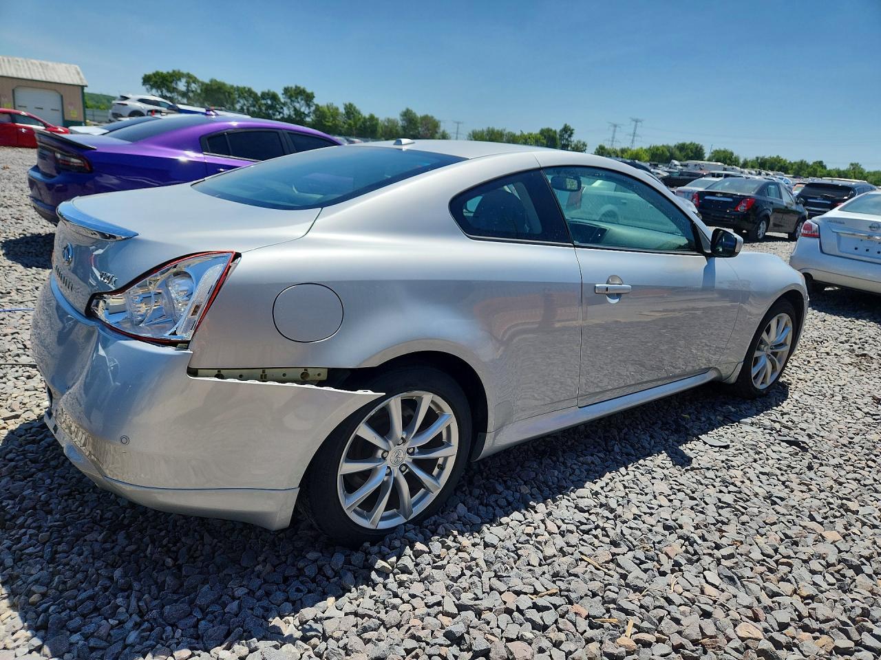 INFINITI G37 X