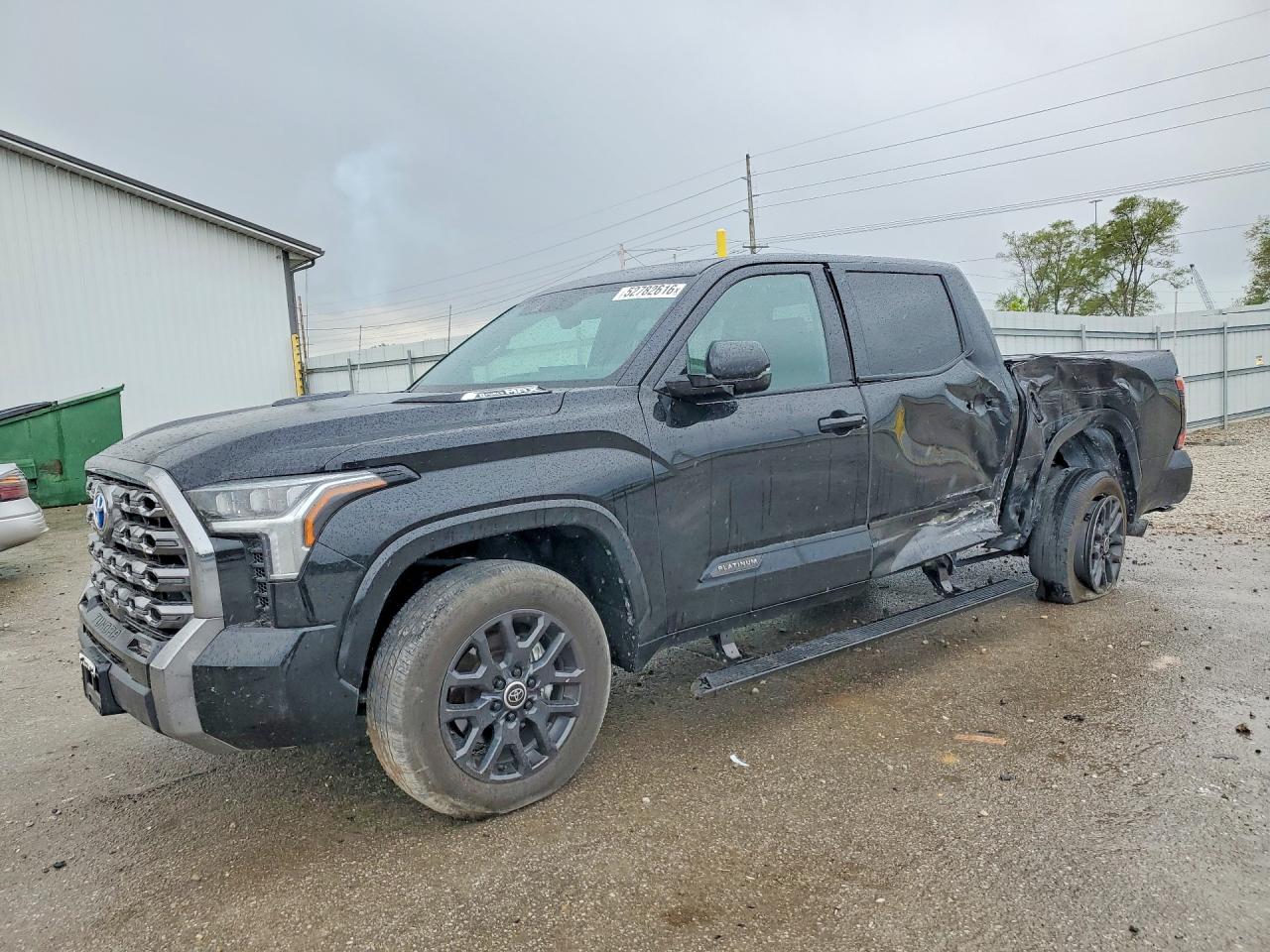 Salvage Toyota Tundra Image