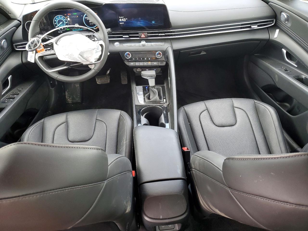 Hyundai ELANTRA Limited