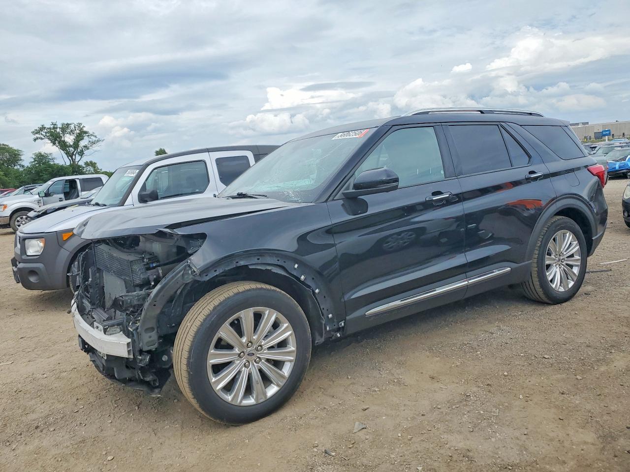 Salvage Ford Explorer Image