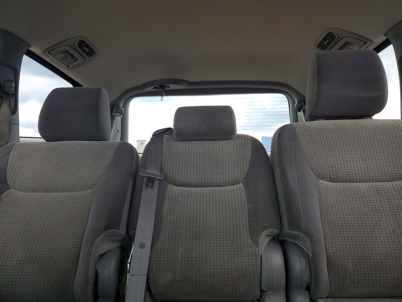 Toyota Sienna Le 8-passenger