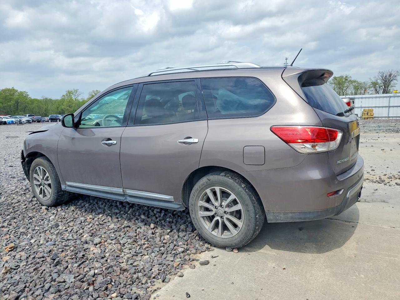 Nissan Pathfinder Sl