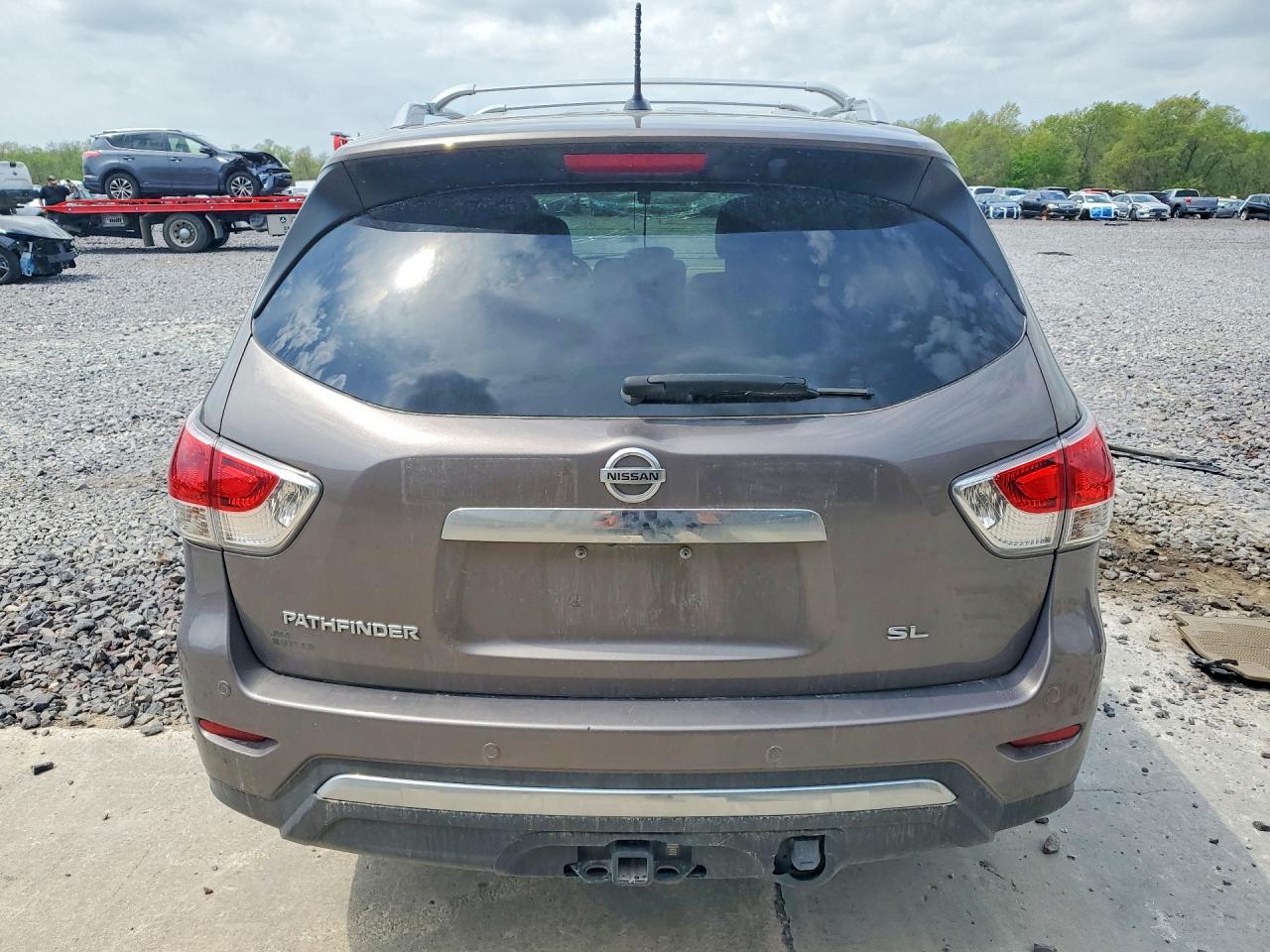 Nissan Pathfinder Sl