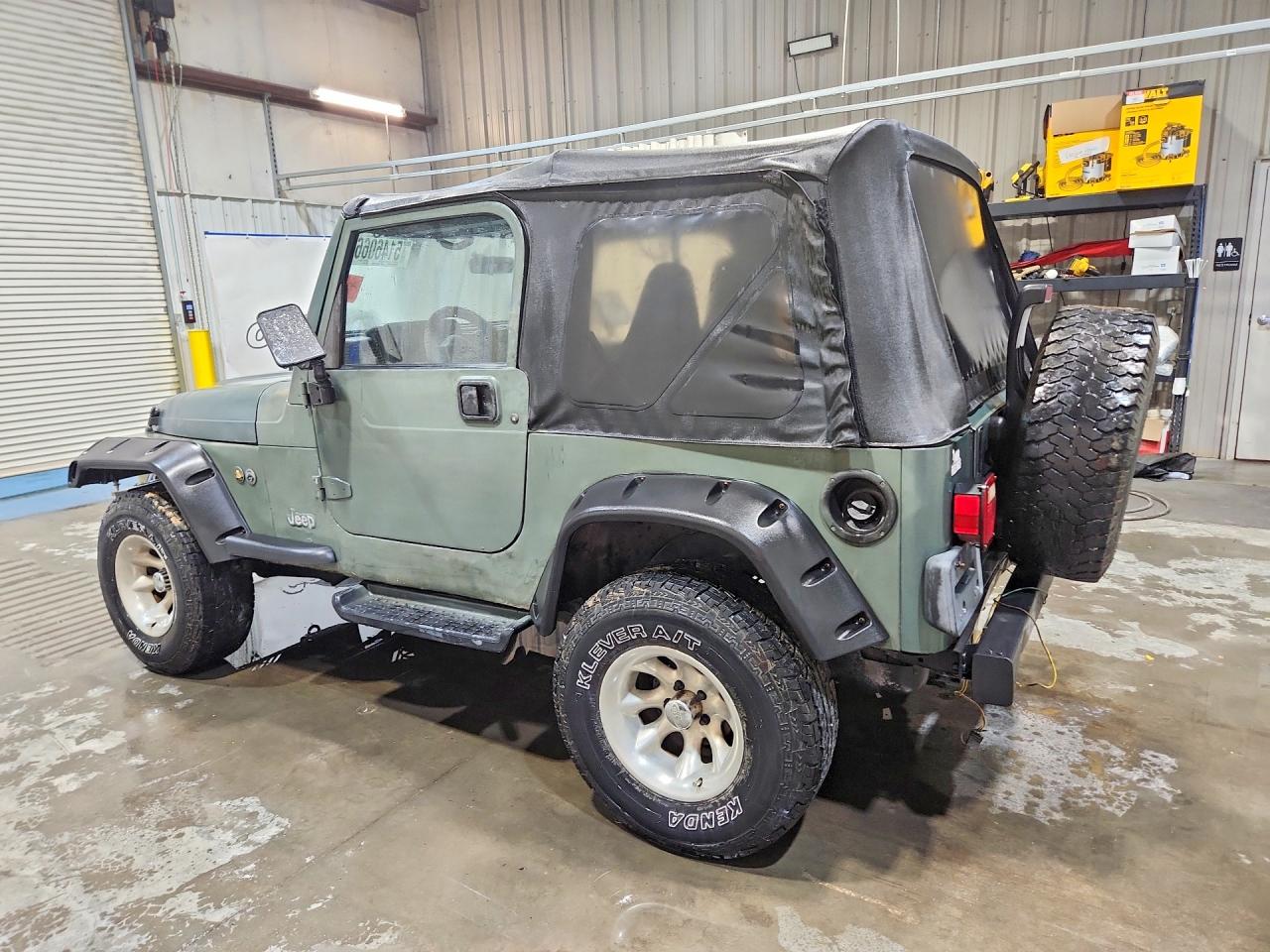 Jeep Wrangler Sport