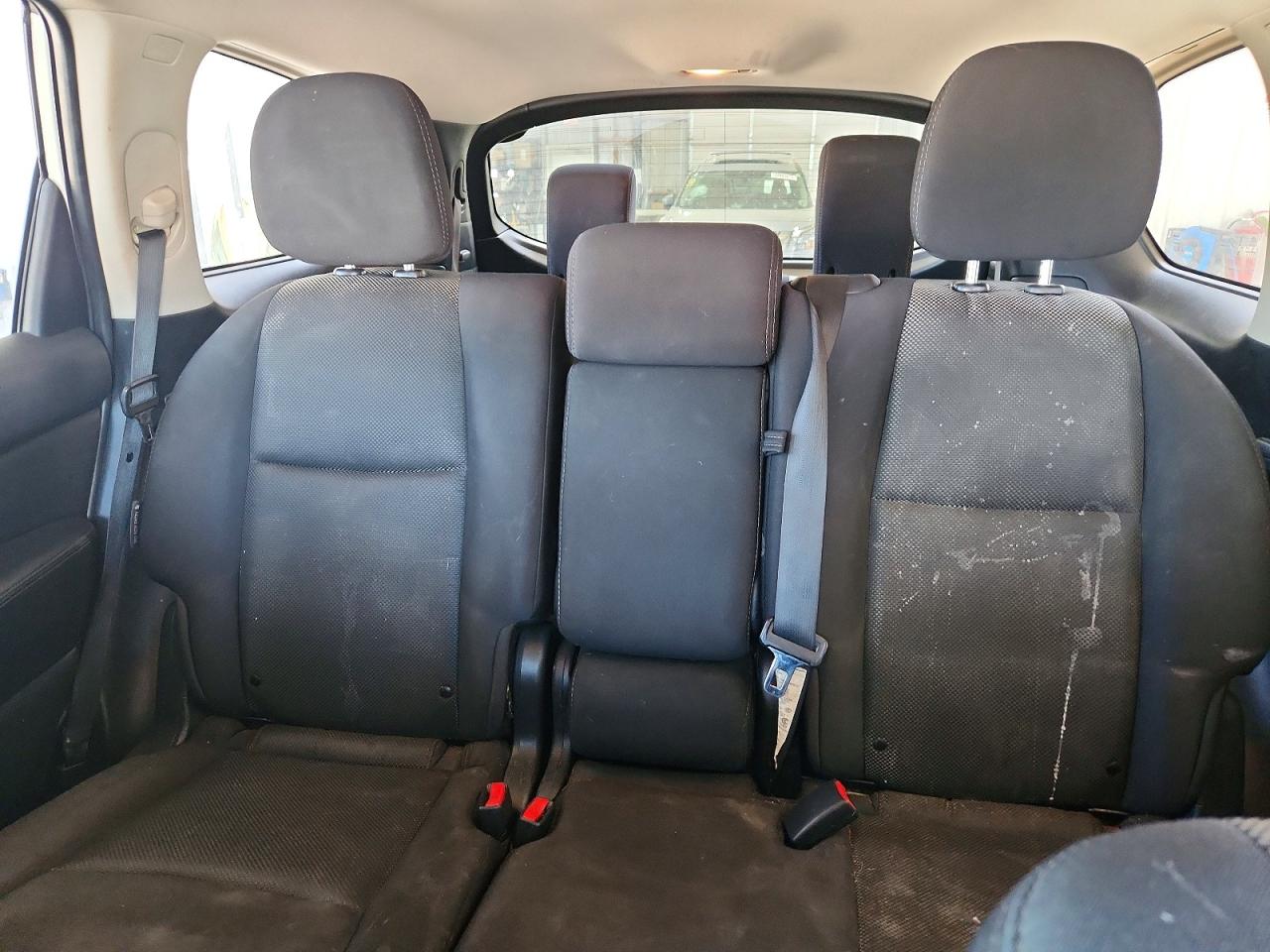 Nissan Pathfinder Sv