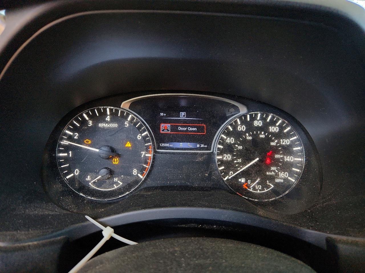 Nissan Pathfinder Sv
