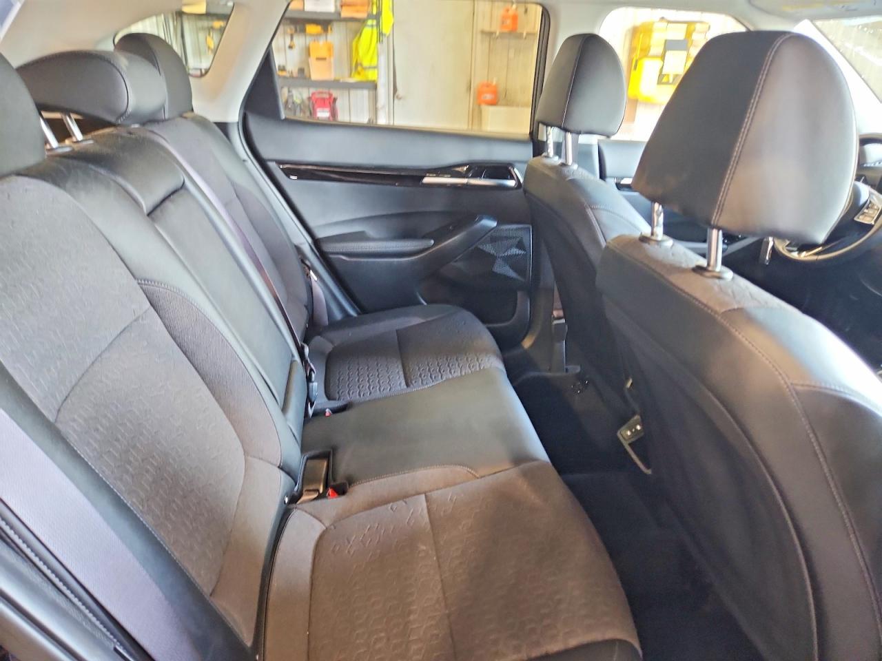 Kia Seltos S