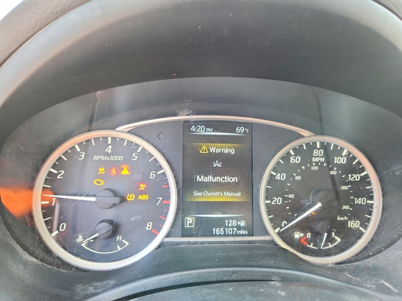 Nissan Sentra S