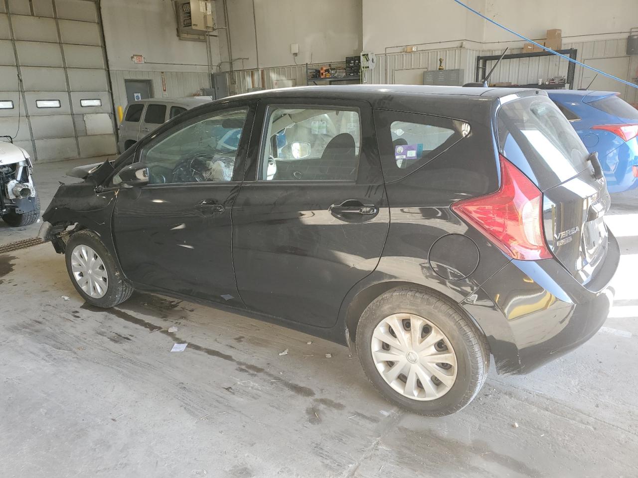Nissan Versa S