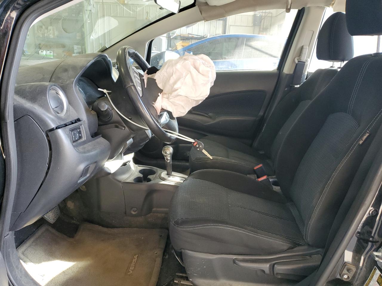 Nissan Versa S