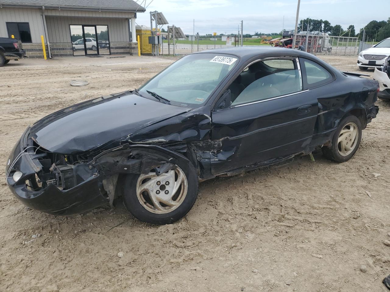 Salvage Ford Escort Image