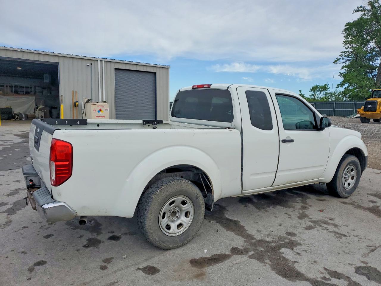 Nissan Frontier S