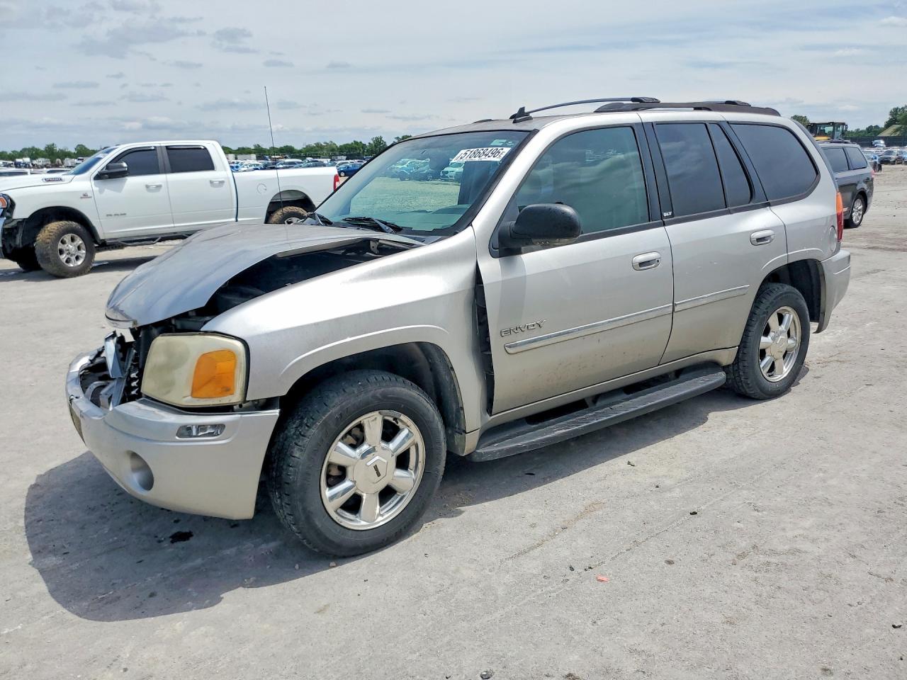 Salvage GMC Envoy Image