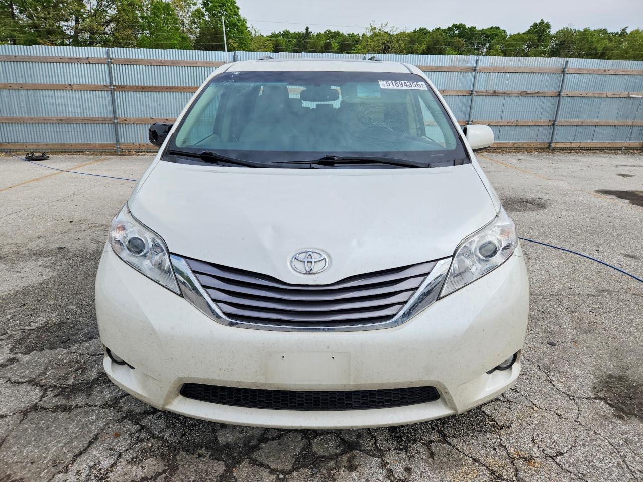 Toyota Sienna Xle 8-passenger