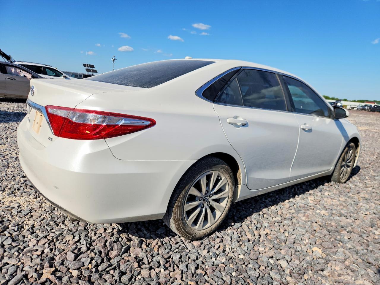Toyota Camry Xle