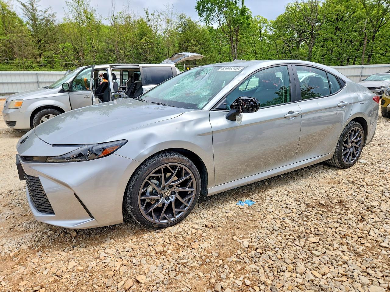 Salvage Toyota Camry Image