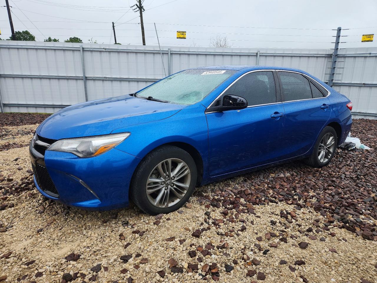 Salvage Toyota Camry Image