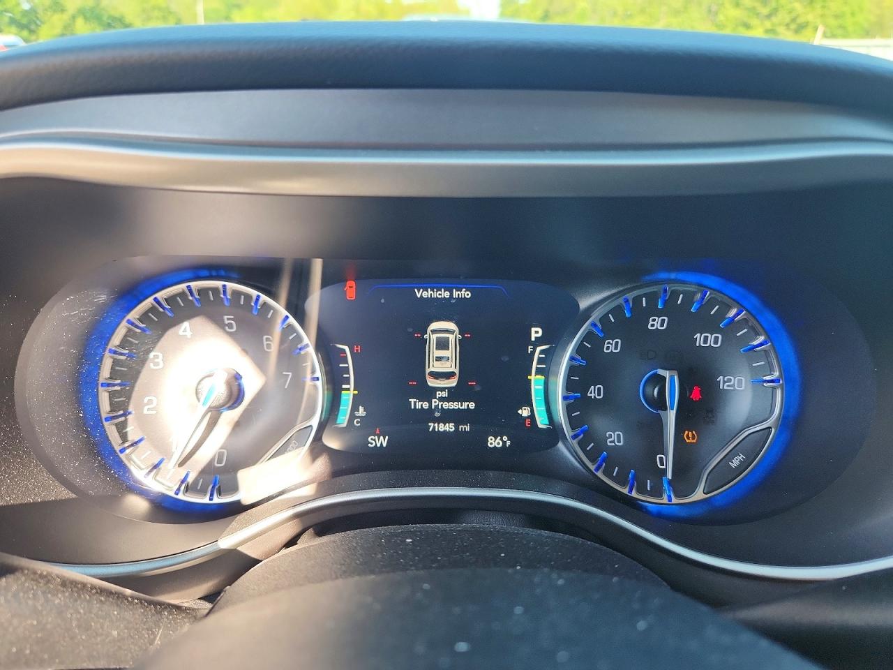 Chrysler Pacifica Touring L