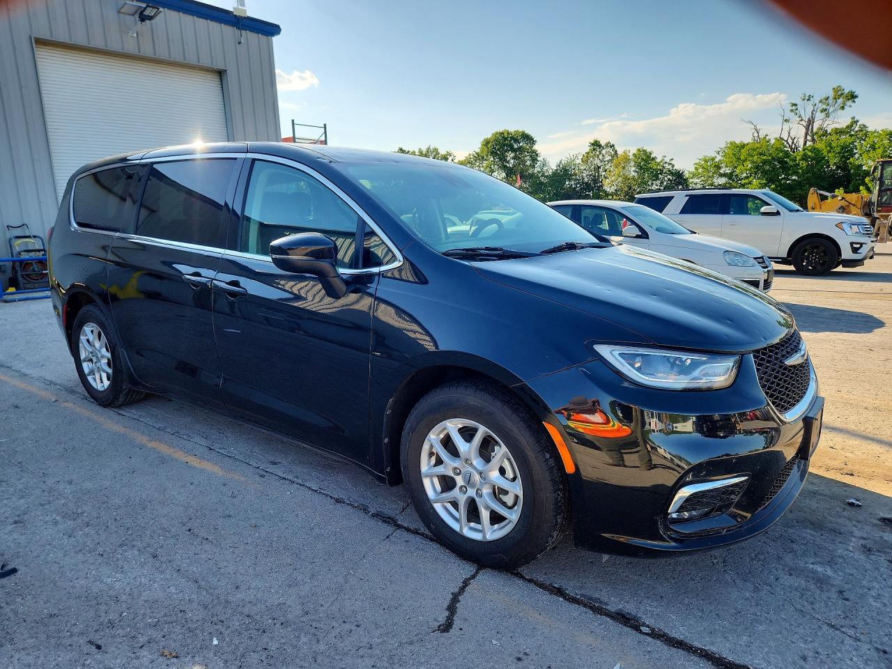 Chrysler Pacifica Touring L