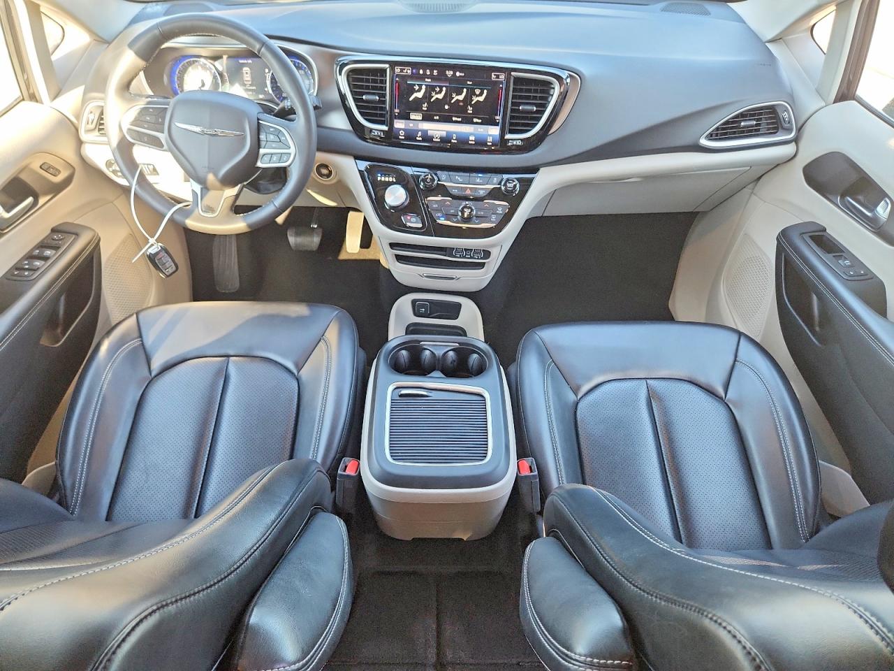 Chrysler Pacifica Touring L