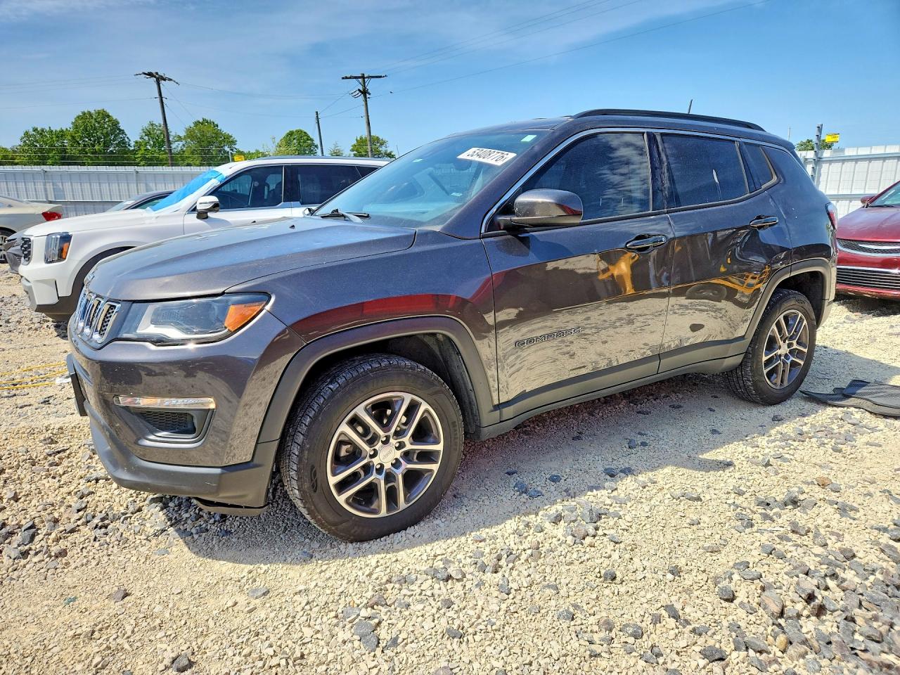 Salvage Jeep Compass Image