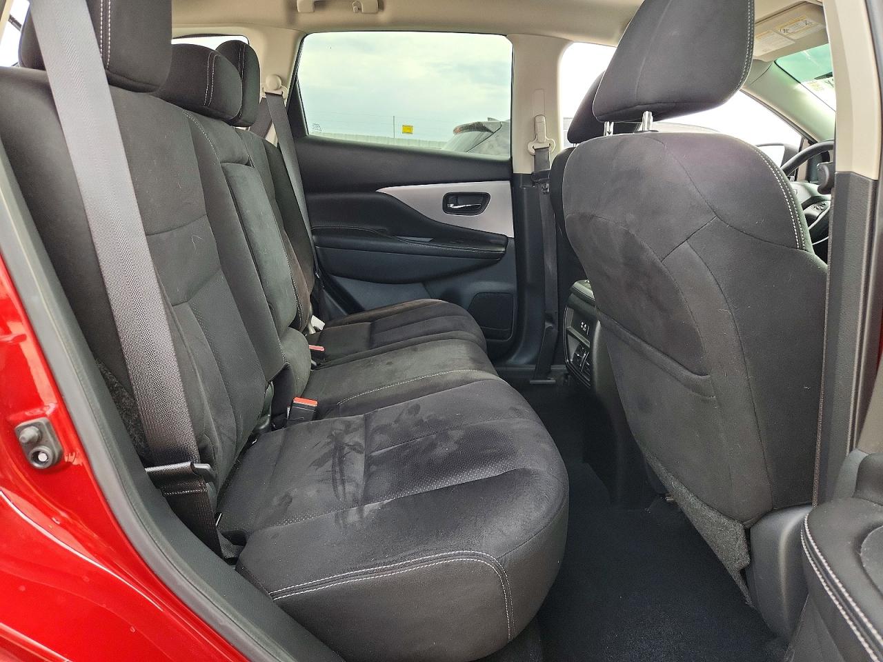 Nissan Murano S