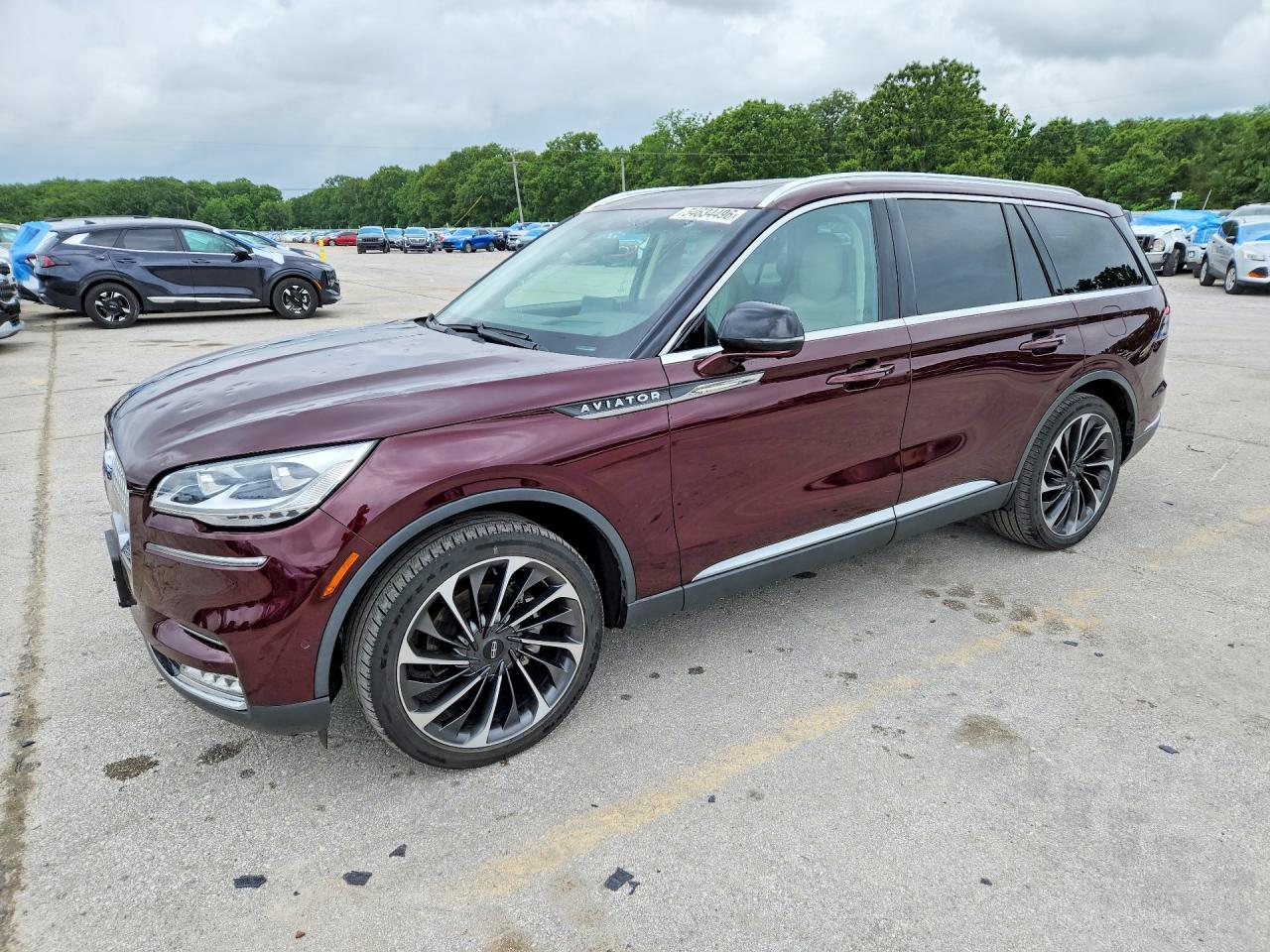 Salvage Lincoln Aviator Image