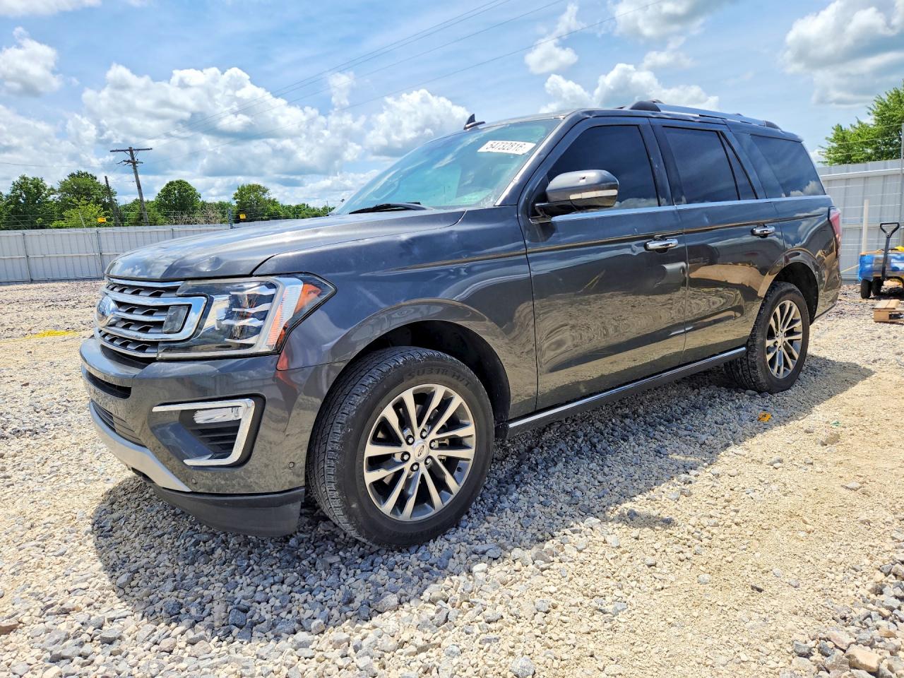 Salvage Ford Expedition Image