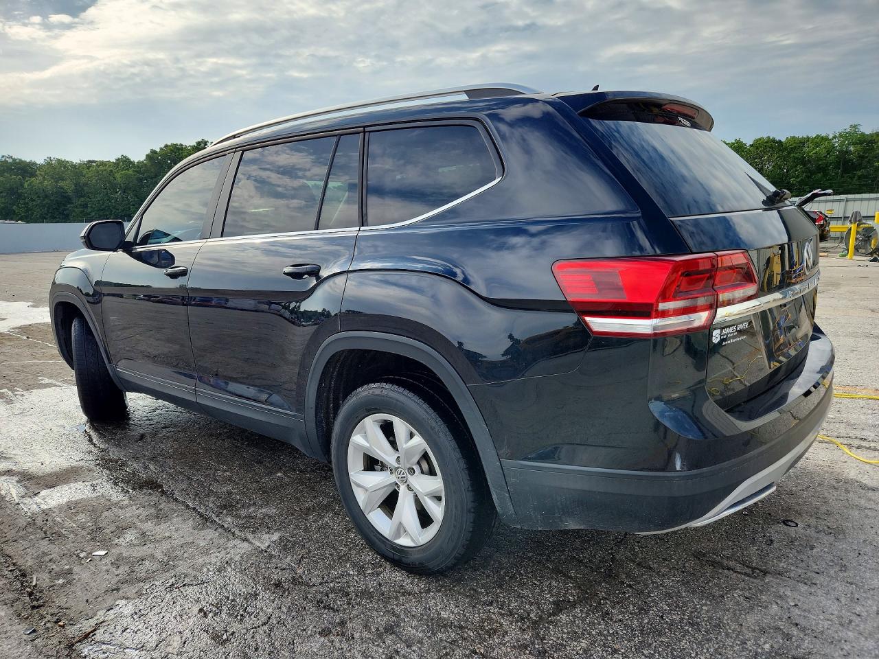 Volkswagen Atlas S