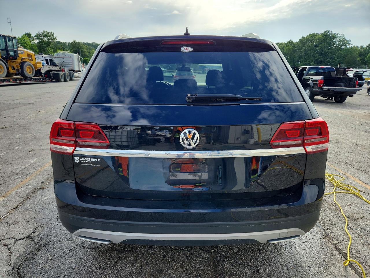 Volkswagen Atlas S
