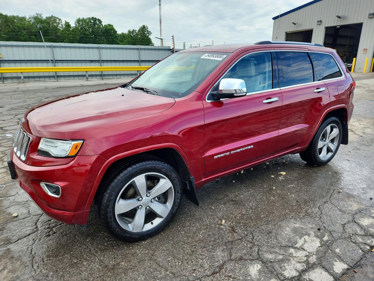 Salvage Jeep Cherokee Image
