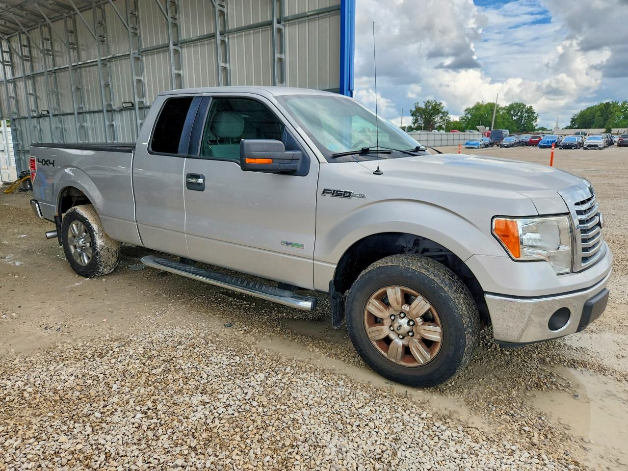 Ford F-150 Super Cab