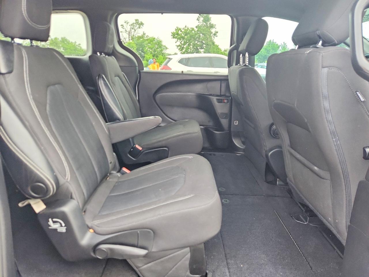 Chrysler Pacifica Touring