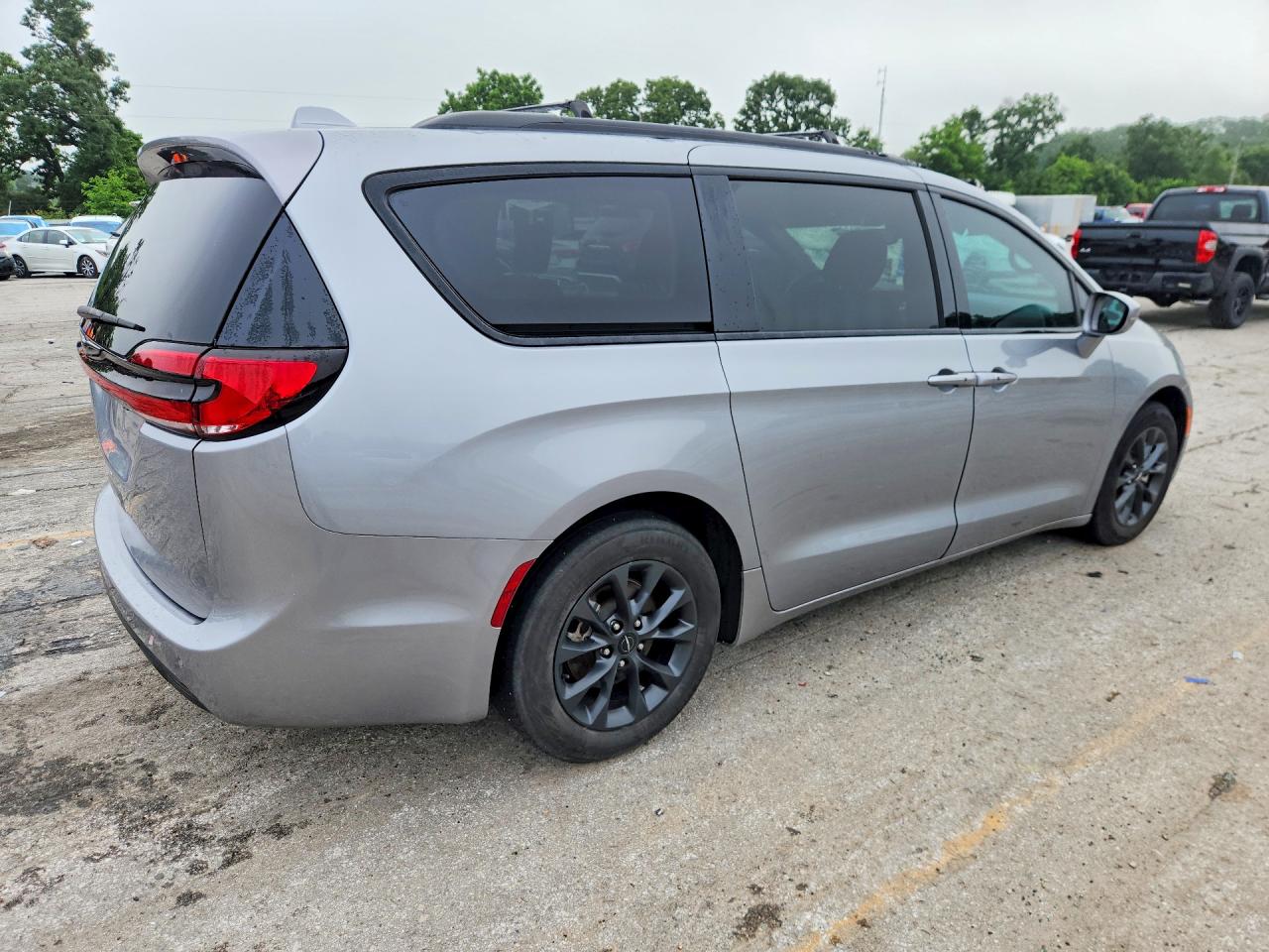 Chrysler Pacifica Touring