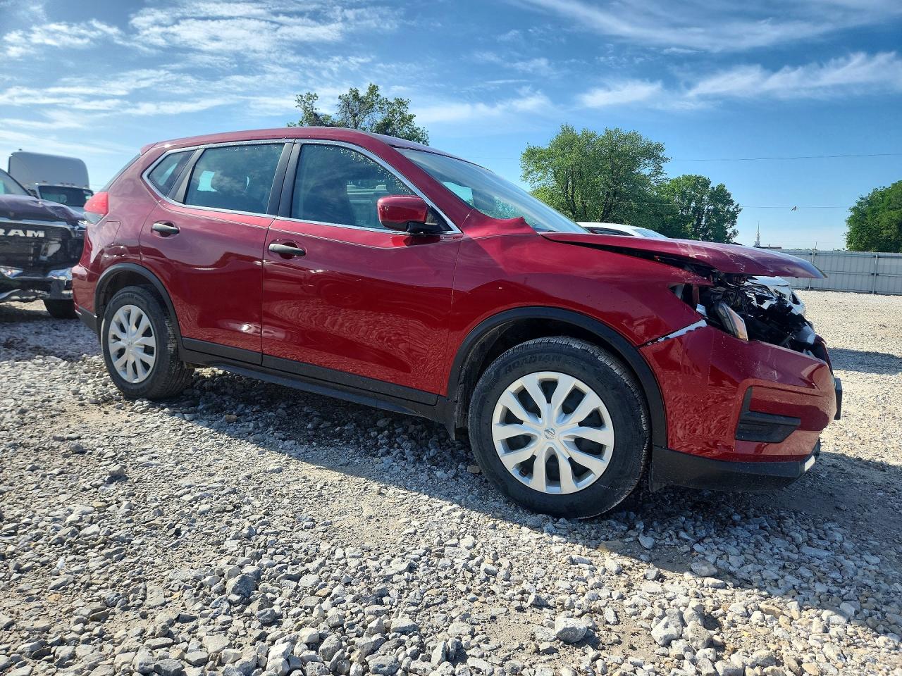 Nissan Rogue S