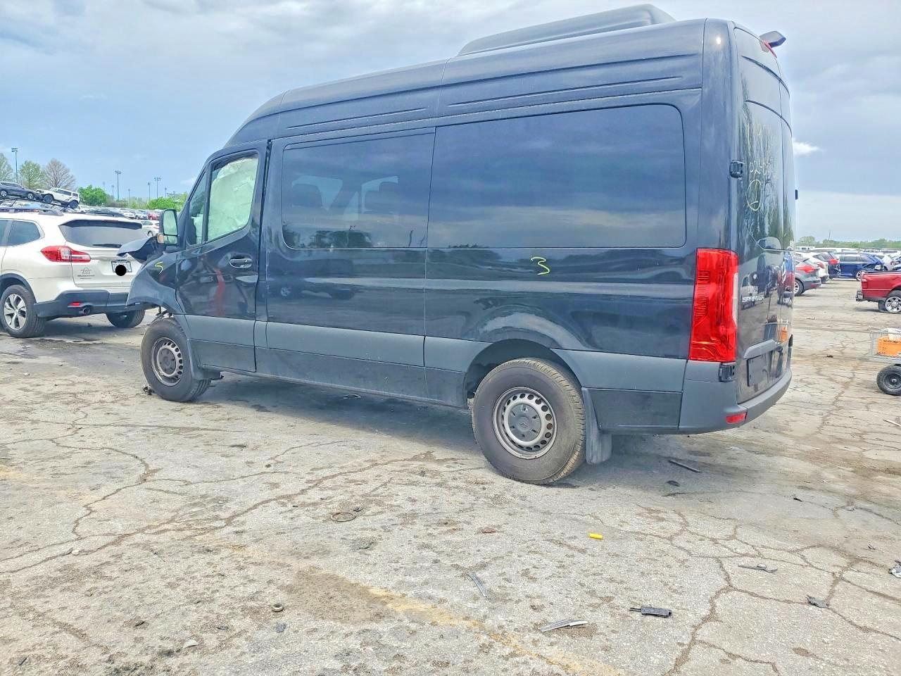 Mercedes-Benz Sprinter 2500