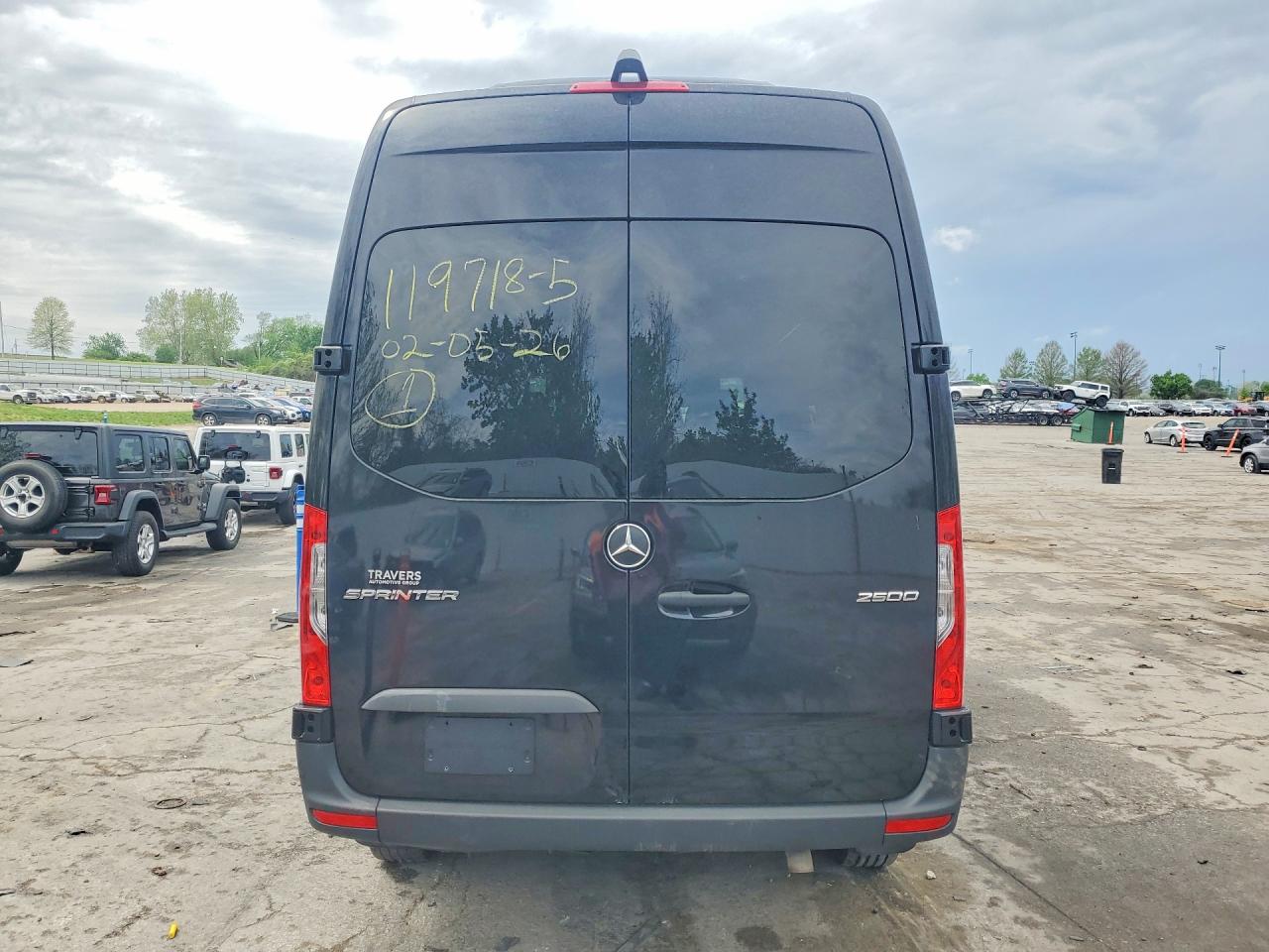Mercedes-Benz Sprinter 2500
