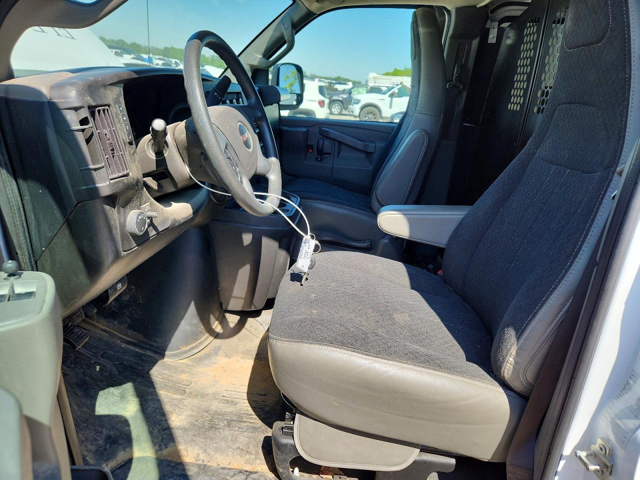 GMC Savana G2500