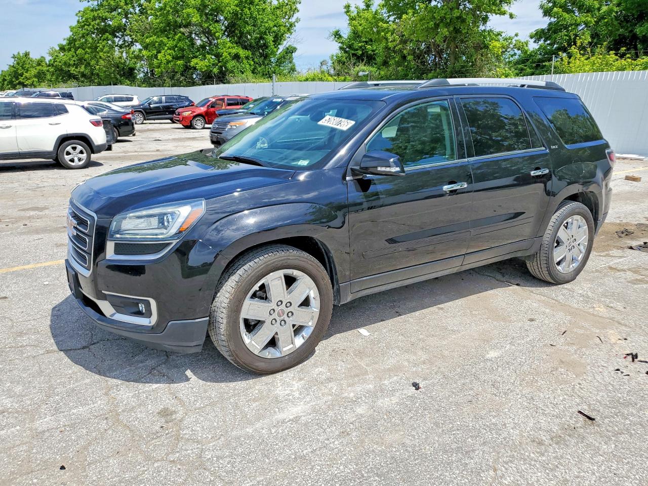 Salvage GMC Acadia Image