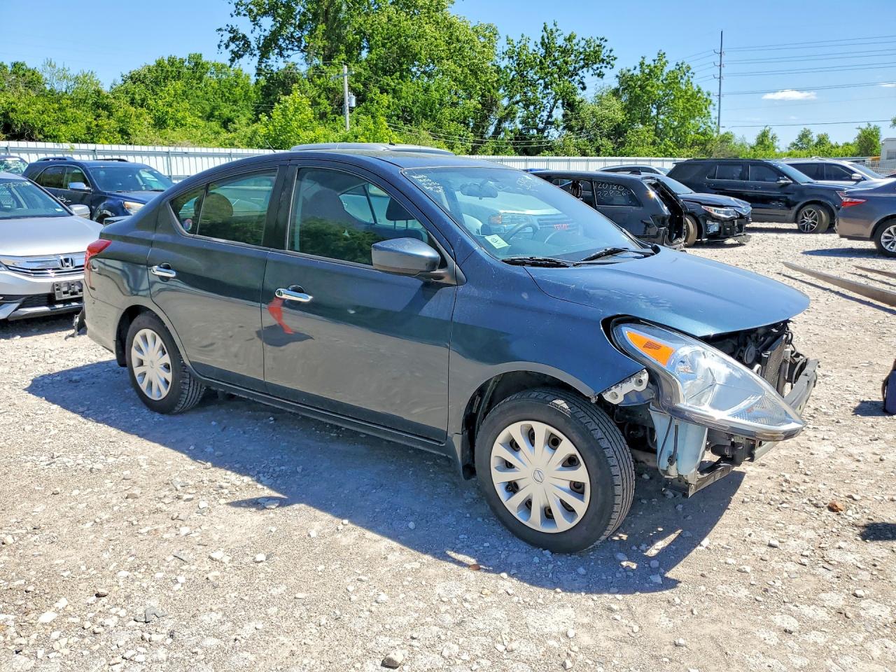 Nissan Versa 1.6 Sv