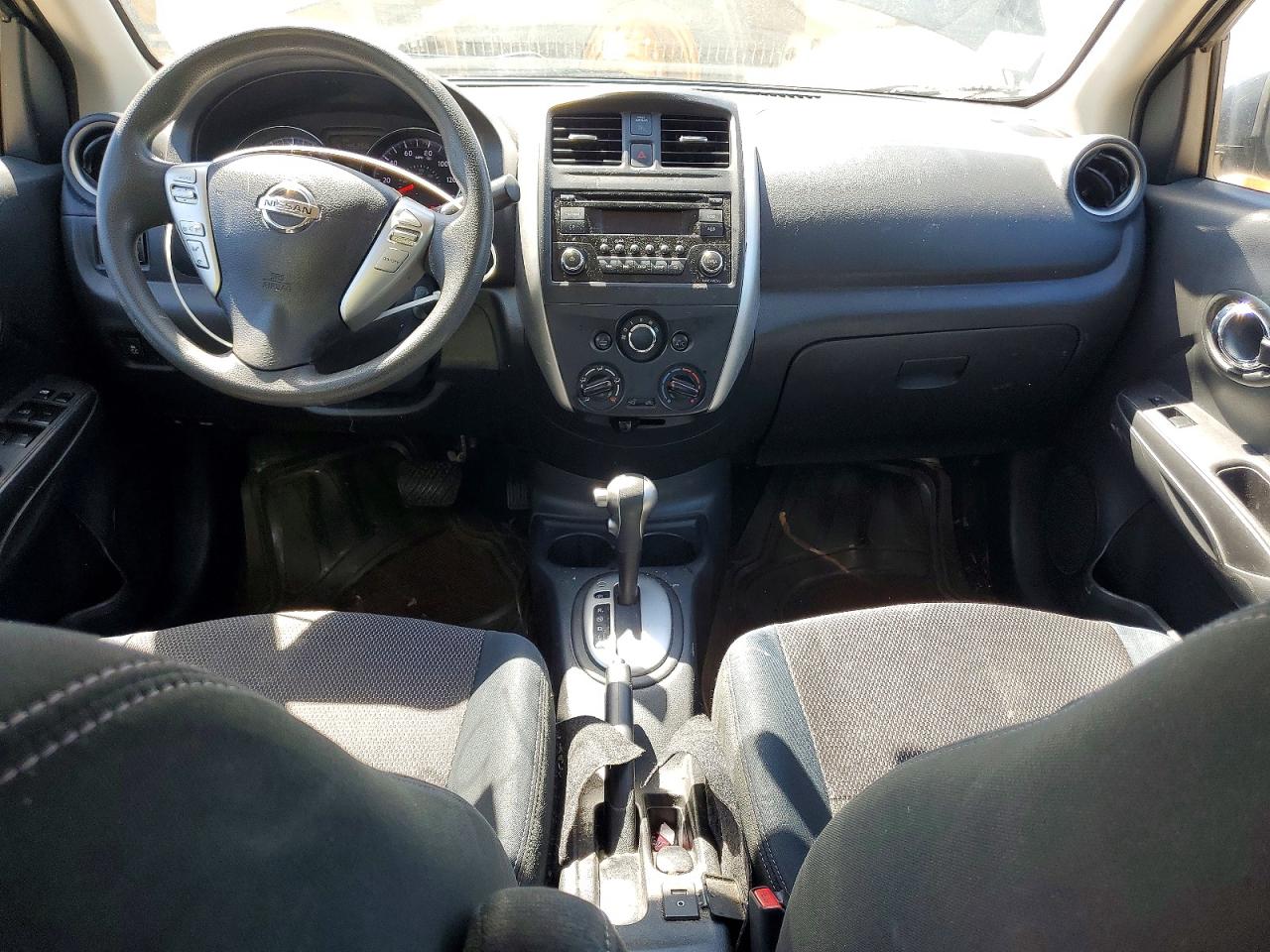Nissan Versa 1.6 Sv