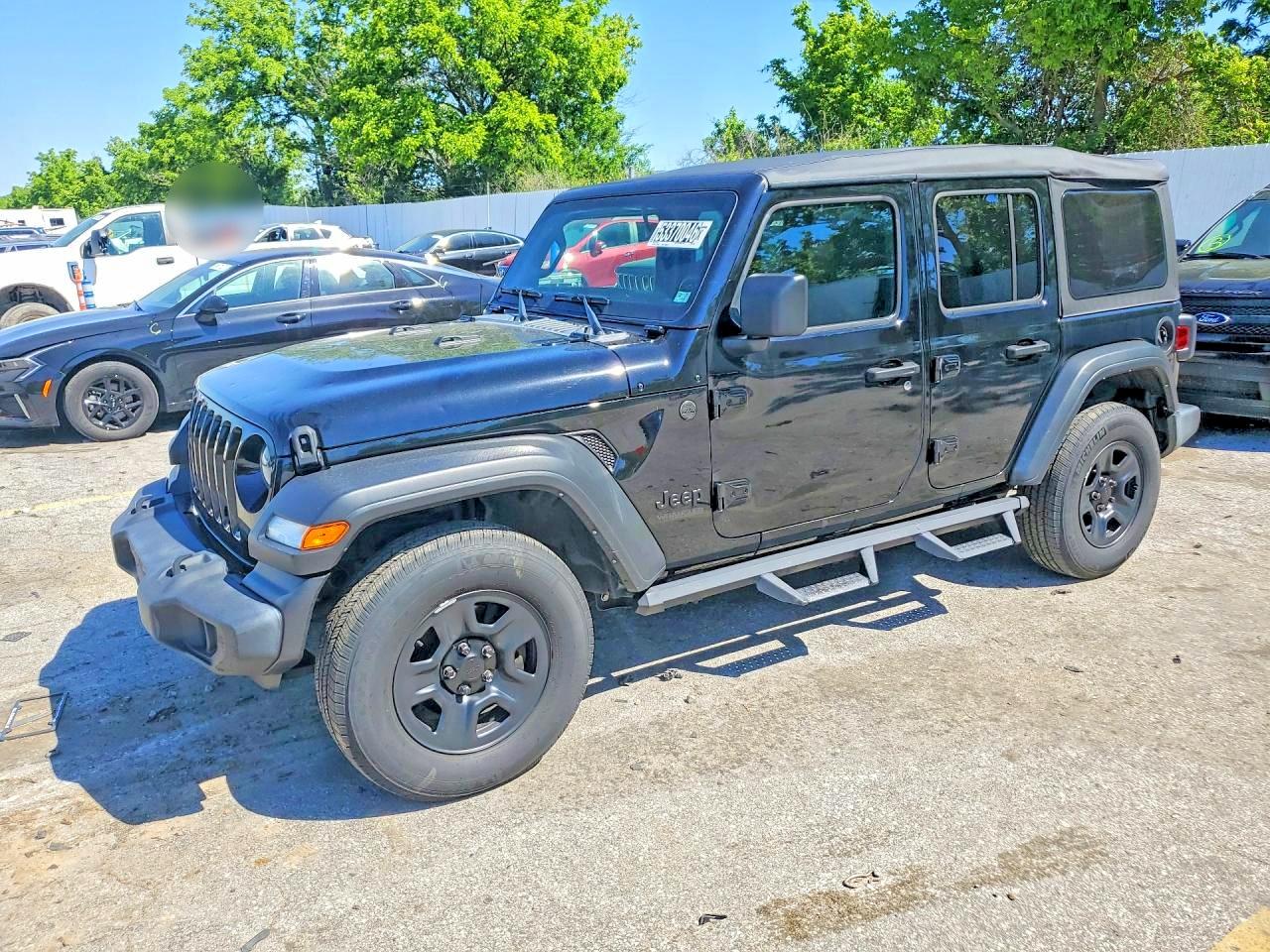 Salvage Jeep Wrangler Image