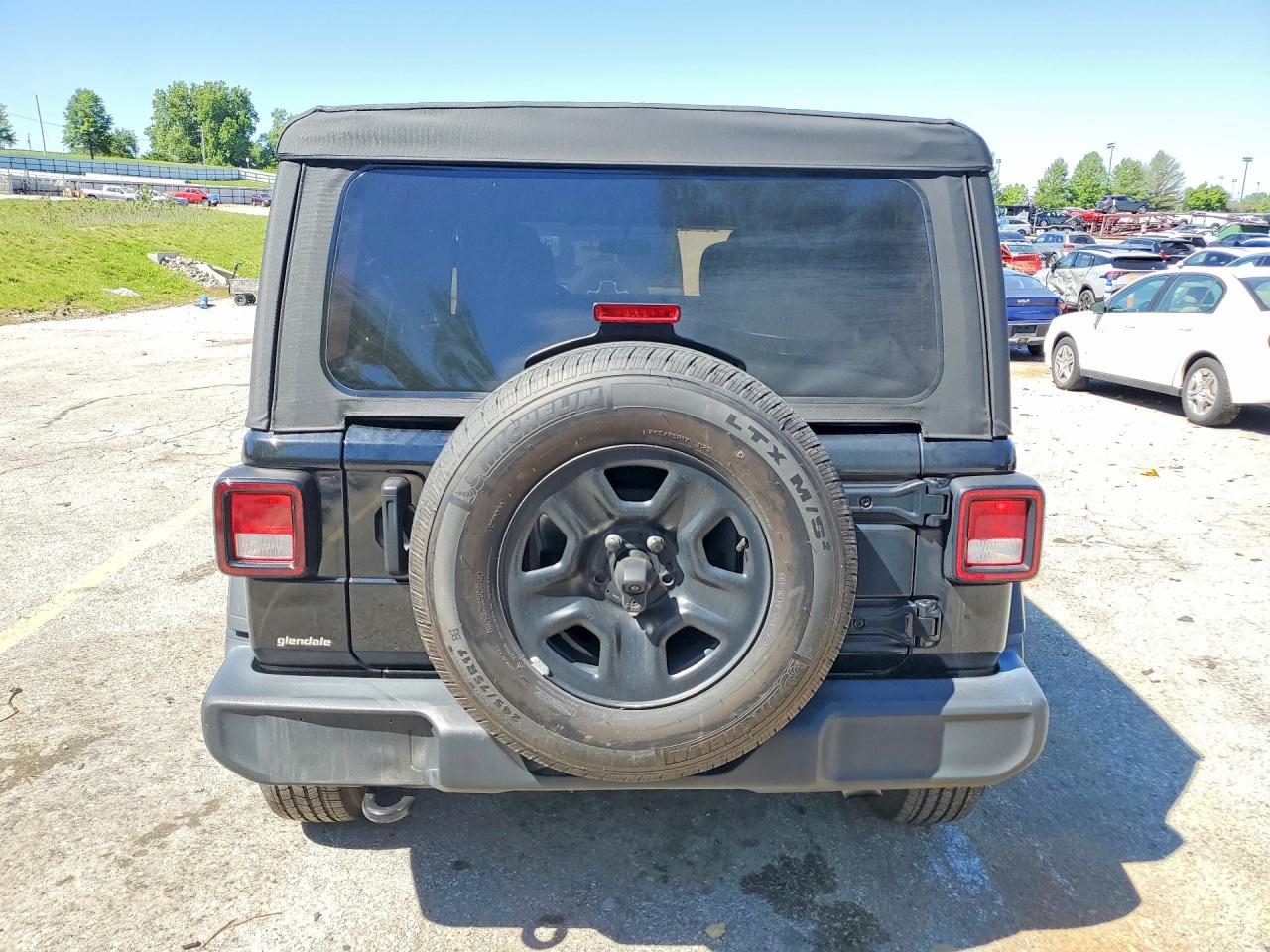 Jeep Wrangler Sport