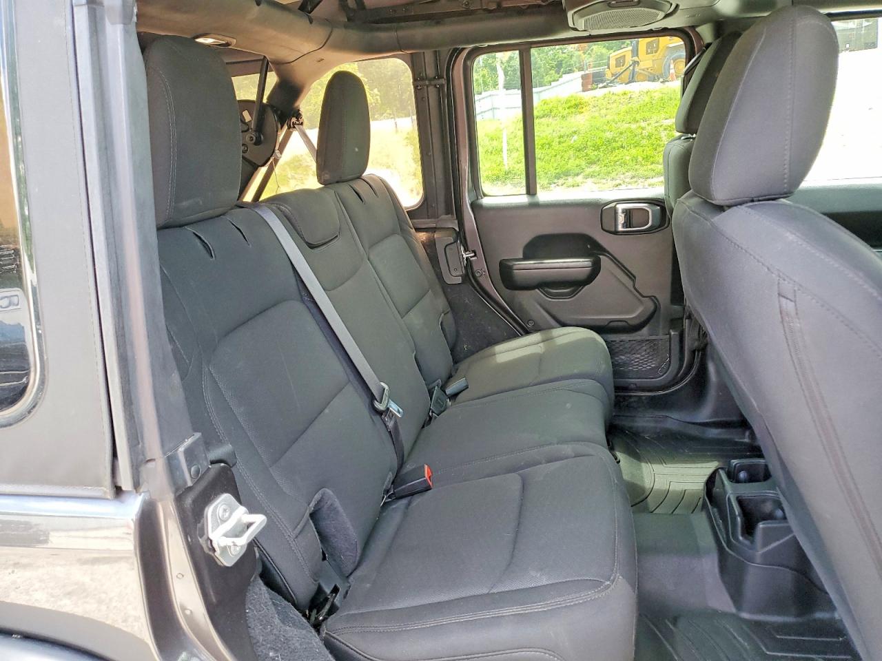 Jeep Wrangler Sport