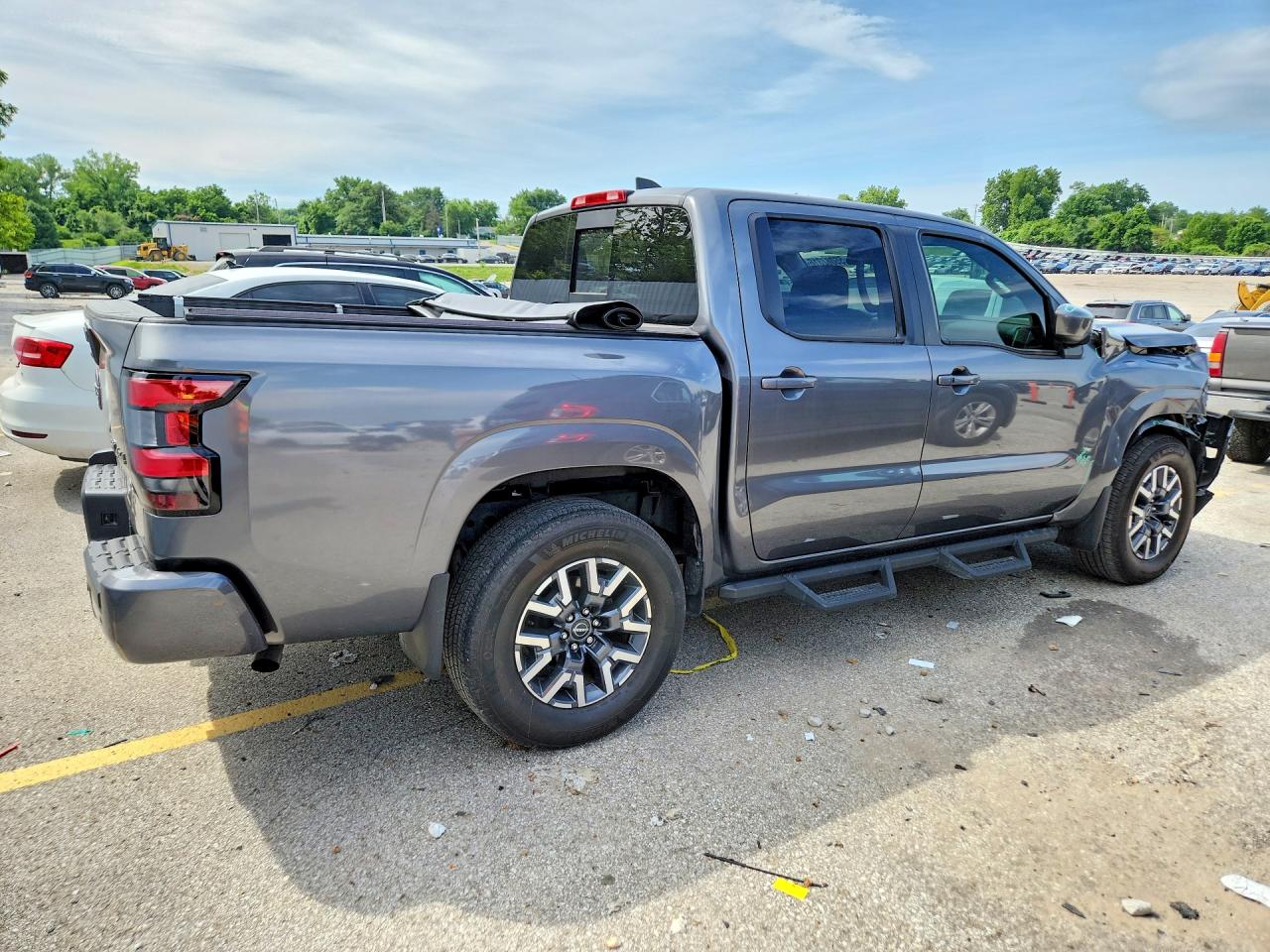 Nissan Frontier Sv