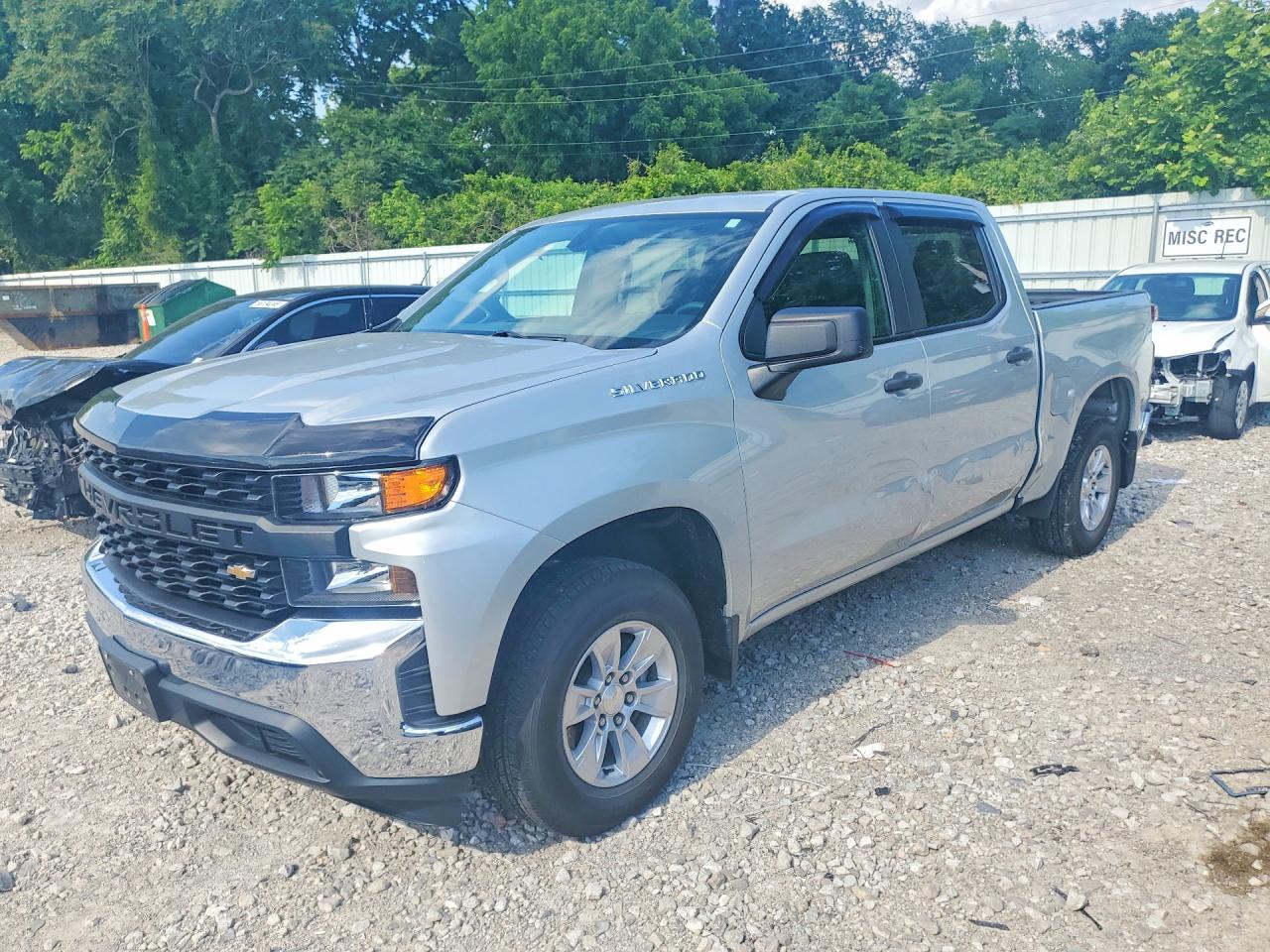Salvage Chevrolet Silverado Image