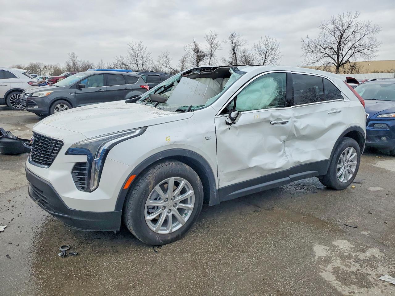 Salvage Cadillac XT4 Image